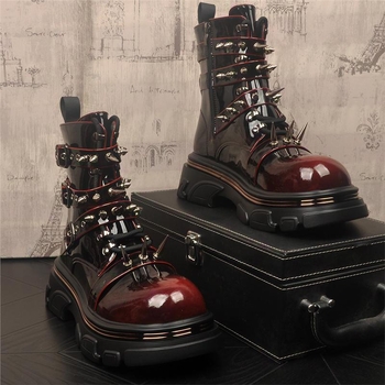 Meeste moekad saapad, punk-stiili Martin saapad paksu tallaga ja pikkade nitsedega, pealiskate ehtsast nahast, kummist tald, võrkvooder, vintage mootorratta stiil