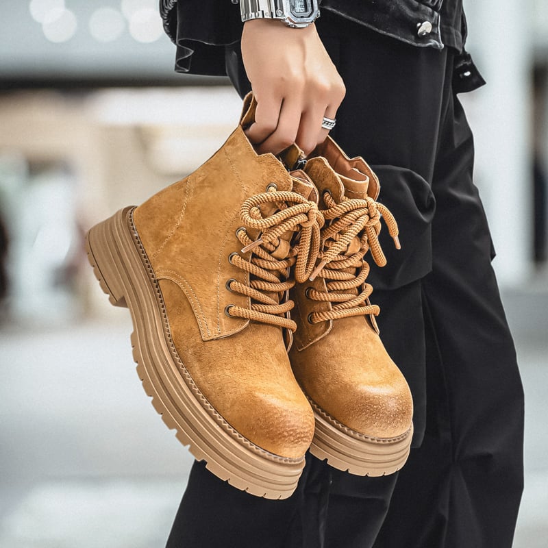 Martin saapad unisex, briti stiilis keskmise kõrgusega, pealmine materjal esimesest sea nahast, ümmarguse varbakujul, kummist talla, külgtõmblukk