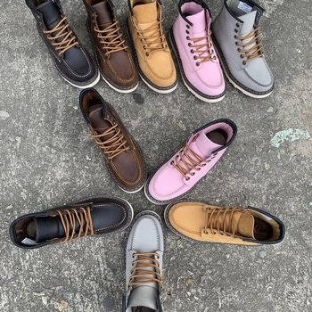 Martin saapad, ülemine esimese kihiga nahk, kummist tald, ruudukujuline nina, madal kand 1-3 cm, hingavad, veekindlad, libisemisvastased