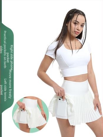 Sieviešu sporta svārki ārējiem sporta veidiem – plissēti īsie svārki visu sezonu, materiāls: 82% poliesters, 18% spandekss (Lycra); iekšējā odai 18% Lycra; piemēroti skrējienam un tenisam