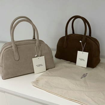 Τσάντα Μπόστον σε μορφή μαξιλαριού από γνήσιο δέρμα αγελάδας, φερμουάρ, εσωτερικές θήκες για κινητό και ταυτότητα