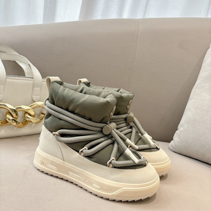 Зимни снегоботи за жени — връх от овча кожа, гумена подметка, стелка от овча вълна, средна височина ботуша, ток 3–5 см