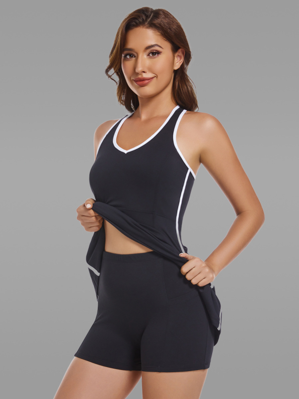 Fitnesa kleita ar krūšu uzpildi, bez piedurknēm, vienkrāsaina; materiāls: ķīmisko šķiedru maisījums; ārējais audums 78% neilons; pamušļa 22% spandeks