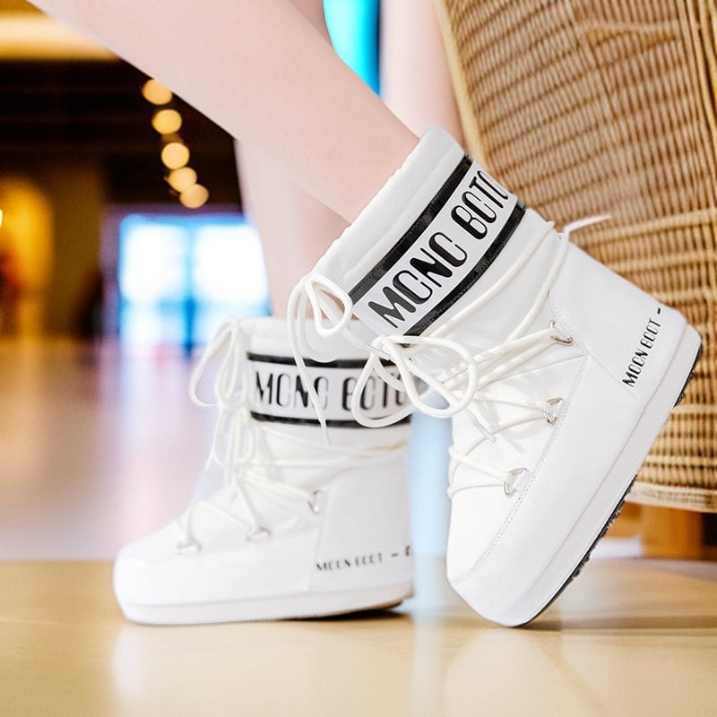 Снегоботи за жени – водоустойчиви, топли, горна част от синтетична кожа, гумена подметка, плюшена подплата