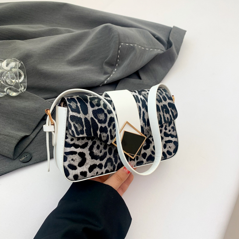 Чанта през рамо за жени — градски минималистичен стил, PU материал, хоризонтално квадратна форма, магнитно закопчаване, вътрешен джоб за телефон.