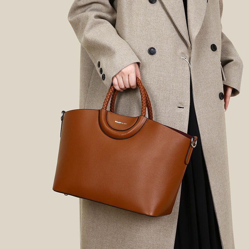 Τσάντα PU τύπου κουβά με φερμουάρ, Μεγάλη χωρητικότητα, Εσωτερική επένδυση πολυεστέρα, Θήκη για κινητό και θήκη με φερμουάρ, Τρισδιάστατο εξωτερικό σχέδιο, Μία ιμάντας ώμου, Ιδιωτική μάρκα