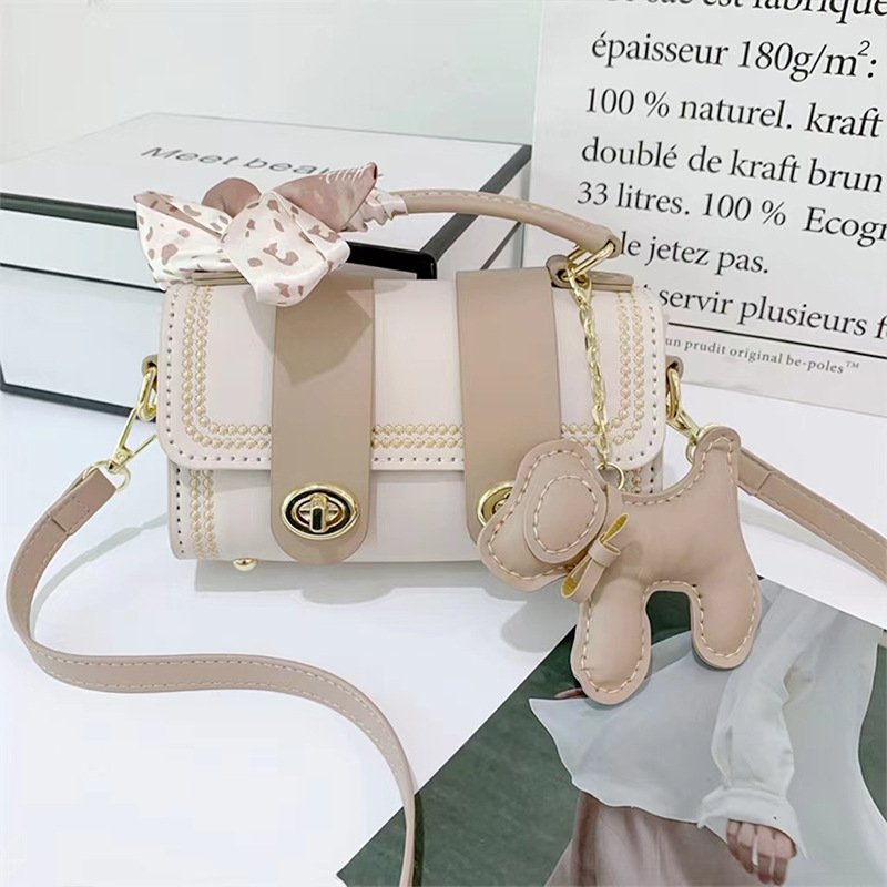 Χειροποίητη τσάντα Boston - PU υλικό, σχήμα μαξιλαριού, κλείσιμο με latch, μαλακή υφή