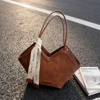 Τσάντα Tote, στυλ αστικής απλότητας, PU υλικό, οριζόντιο τετράγωνο σχήμα, φερμουάρ, εσωτερικό διαμέρισμα για έγγραφα (Χειμώνας 2025)