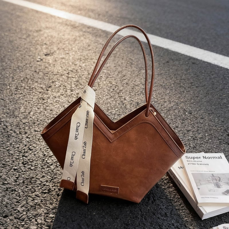 Τσάντα Tote, στυλ αστικής απλότητας, PU υλικό, οριζόντιο τετράγωνο σχήμα, φερμουάρ, εσωτερικό διαμέρισμα για έγγραφα (Χειμώνας 2025)