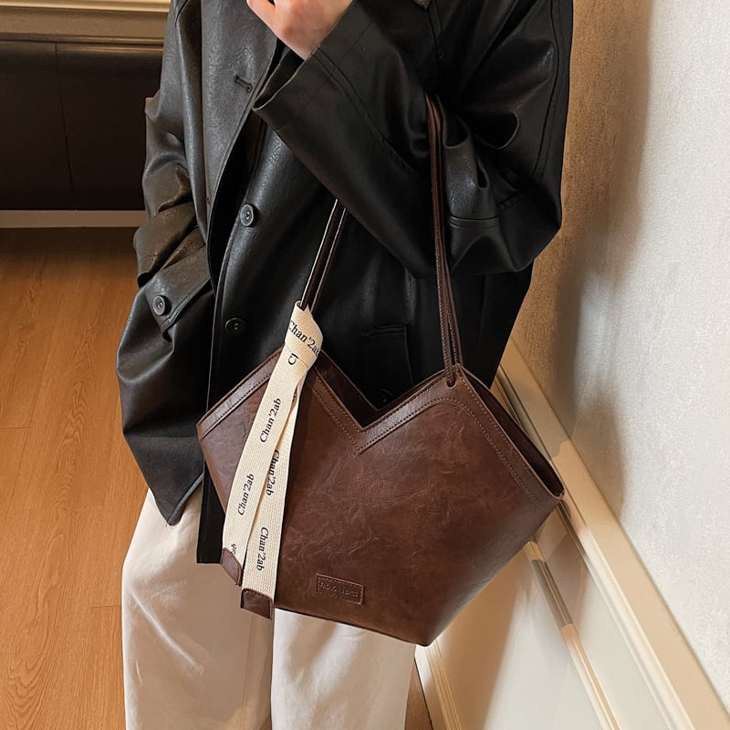 Τσάντα Tote, στυλ αστικής απλότητας, PU υλικό, οριζόντιο τετράγωνο σχήμα, φερμουάρ, εσωτερικό διαμέρισμα για έγγραφα (Χειμώνας 2025)