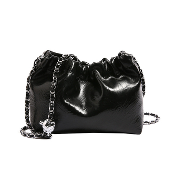 Τσάντα ώμου crossbody από PU, unisex σχήμα κουβά, με θήκη φερμουάρ, άνοιξη 2024