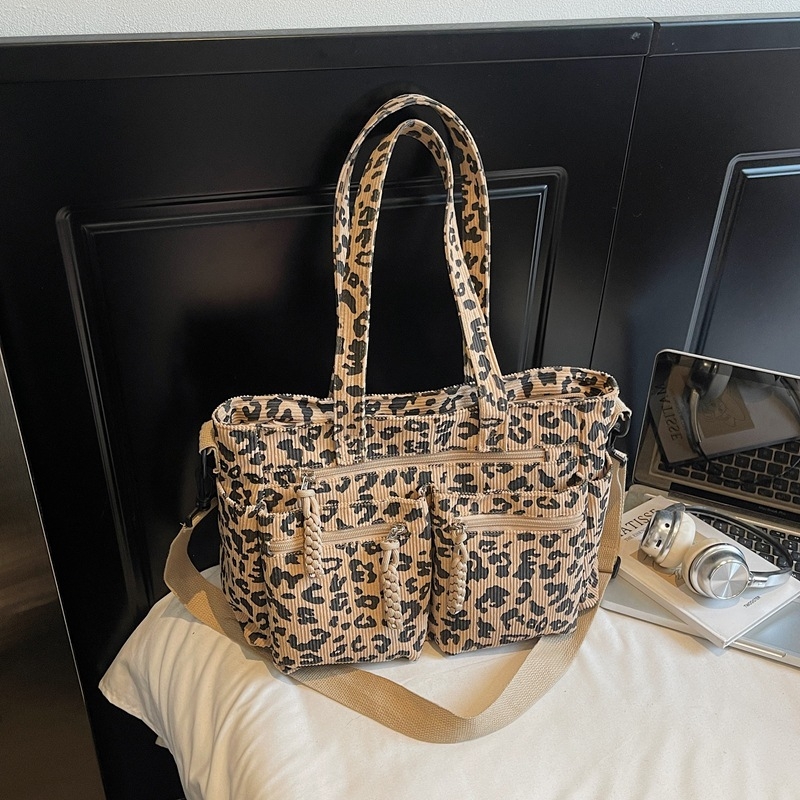 Corduroy leopard uzorak Tote torba, zatvarač, vodoravni kvadratni oblik, poliester podstava