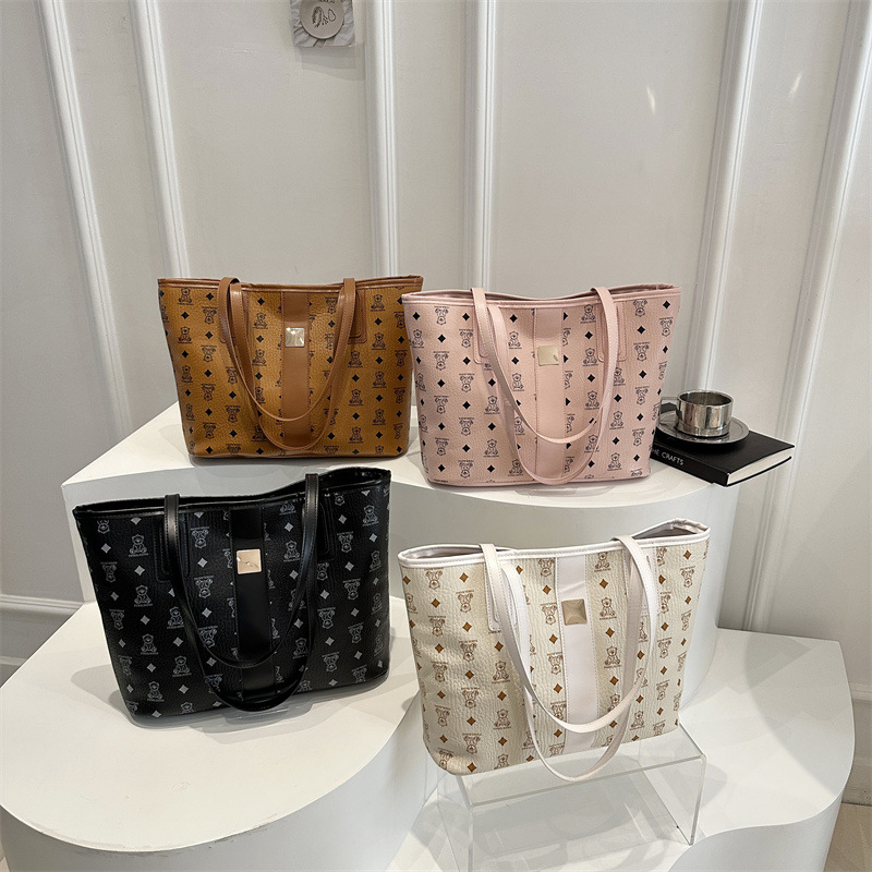 Sieviešu plecu soma ar lielu ietilpību, PU materiāls, Street fashion stils, horizontāla kvadrāta forma, rāvējslēdzējs, poliesterā oderē