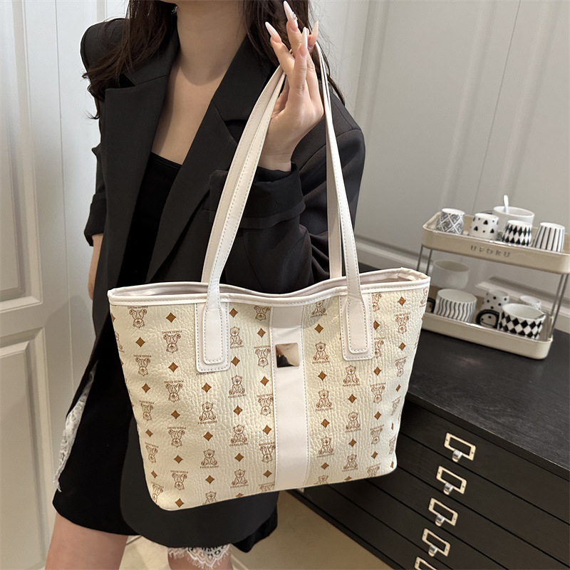 Sieviešu plecu soma ar lielu ietilpību, PU materiāls, Street fashion stils, horizontāla kvadrāta forma, rāvējslēdzējs, poliesterā oderē