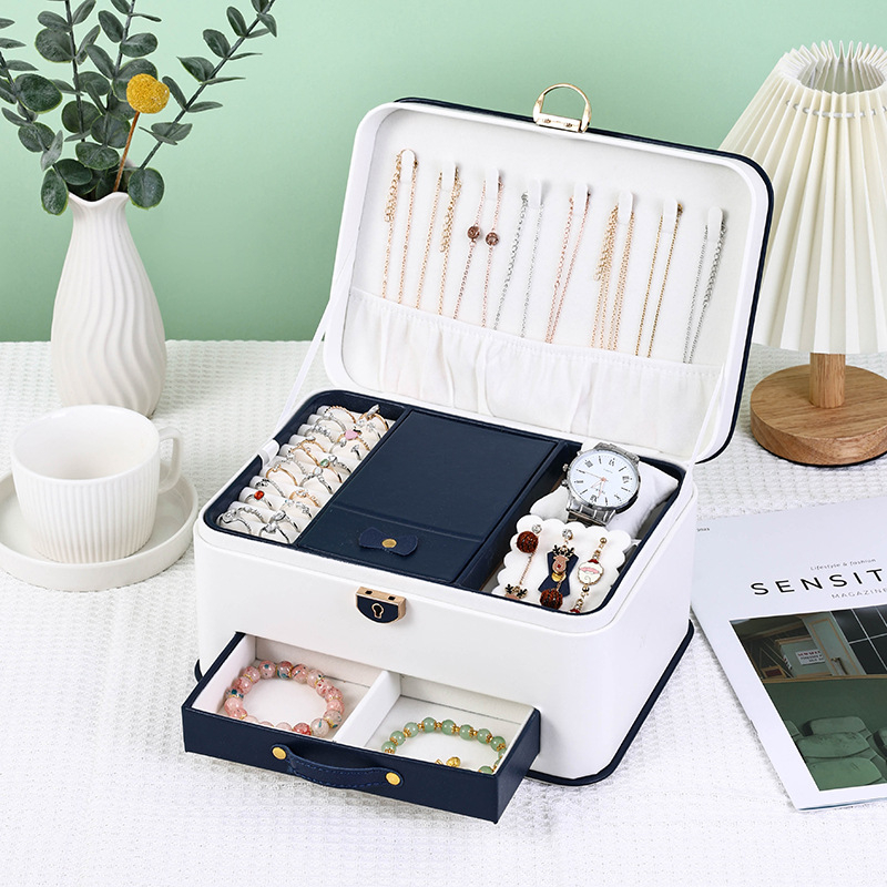 Кутия за бижута с огледало, три слоя — преносима за настолно съхранение, прахоустойчива и влагозащитена, пластмасова конструкция