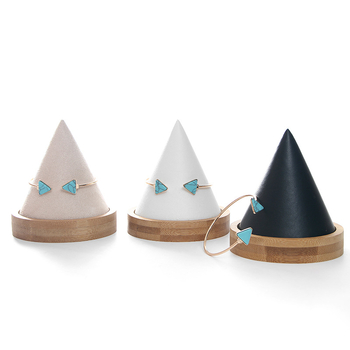 Стойка за бижута (конична масивна дървена конструкция, покритие: фланел и PU кожа, еднослойна)