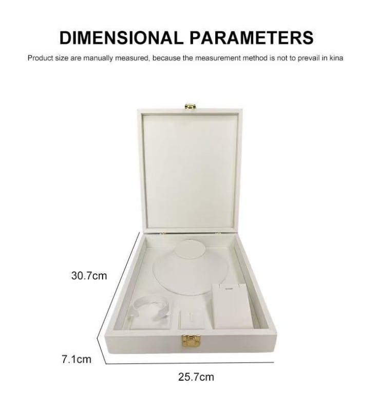 Кожена кутия за показване и съхранение на бижута, едноетажна, текстуриран финиш, възможност за лого и обработка за промяна на цвета