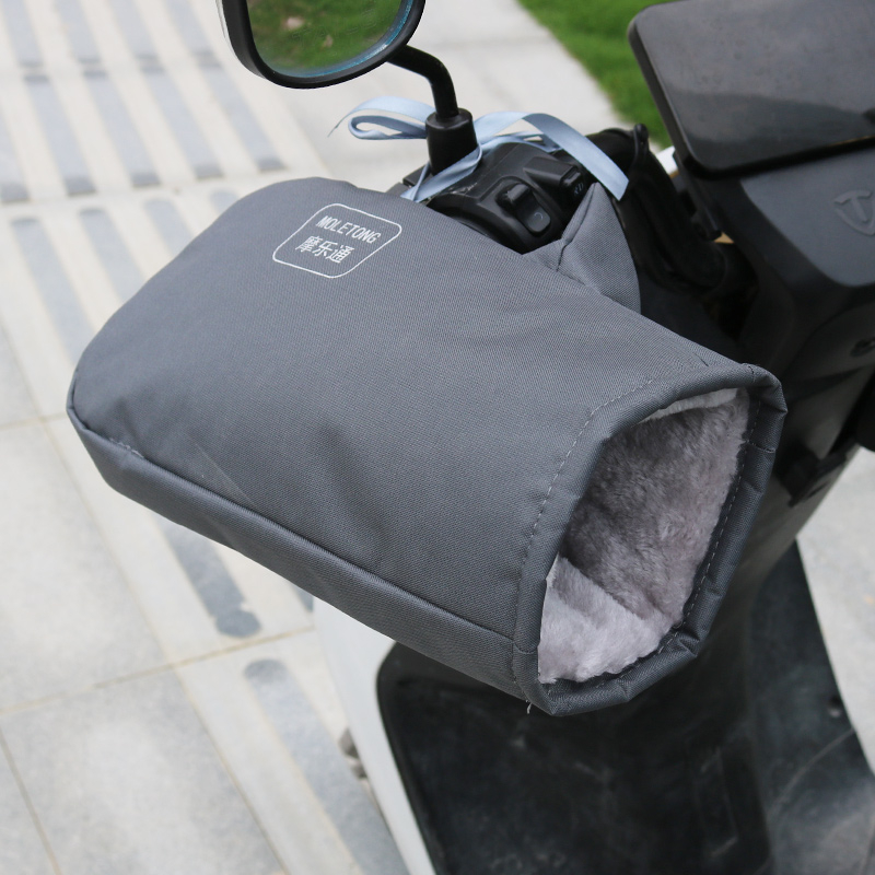 Elektrisko transportlīdzekļu cimdi – ziemā silti, biezināti, ūdensnecaurlaidīgi, ar velūra iekšējo oderi, universāli derīgi