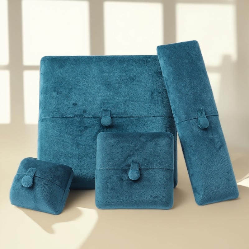 Dupla nyitású flanel ékszerdoboz gyűrű, medál és karkötő rekeszekkel – ékszercsomagolás