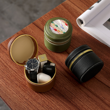 Мултифункционална кутия за бижута — материал: друго; твърдост: мека; модел: едноцветен