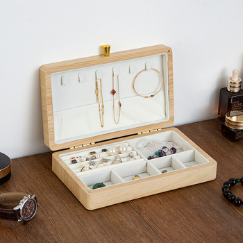 Drvena kutija za nakit s prugastim uzorkom, čvrst materijal