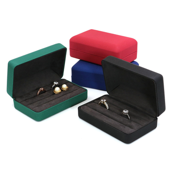 PU кожа кутия за бижута — компактна кутия за пръстени и обици за пътуване; външна PU кожа, вътрешен микрофибърен велур; цел: опаковка на бижута; тип: кутия за пръстени