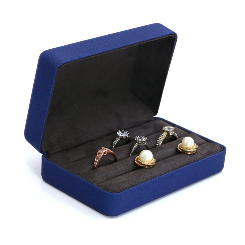PU кожа кутия за бижута — компактна кутия за пръстени и обици за пътуване; външна PU кожа, вътрешен микрофибърен велур; цел: опаковка на бижута; тип: кутия за пръстени