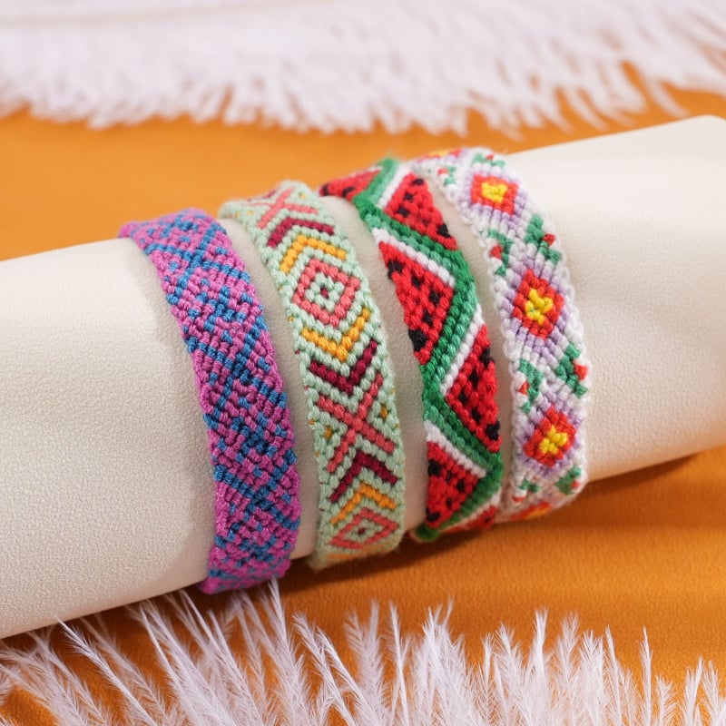 Tibeti stílusú női karkötő, kézzel készített, dinnyemintás geometriai minta, zsinór anyagból