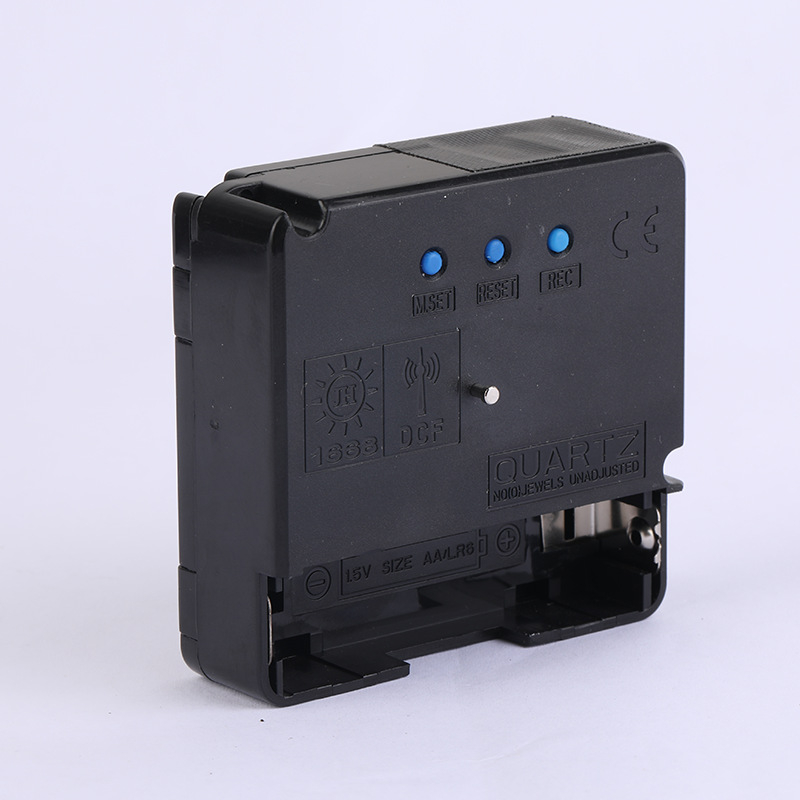 Кварцов часовников механизъм с радиочестотен сигнал, автоматично настройване на времето, безшумен, за дневна стая