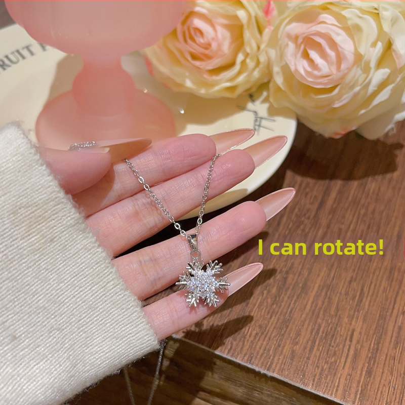 Titánacél nyaklánc keresztlánccal, hópehely medállal, cirkóniás és vegyes köves inlay, geometriai dizájn