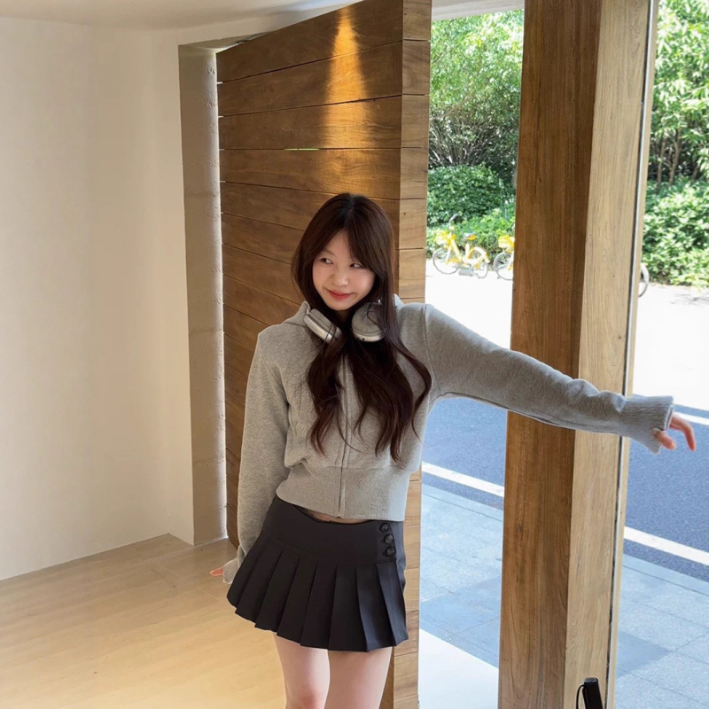 Moteriška trumpa striukė su užtrauktuku, poliesteris, siauras kirpimas, Korejos/Japonijos kasdieninis stilius.