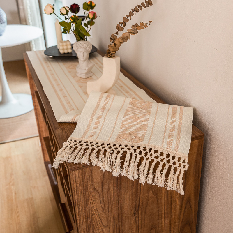 Stolni bežnik s prugastim uzorkom, modernistički minimalistički stil, prilagodljiva obrada