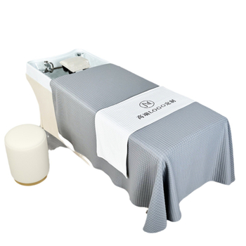 Prekrivač za krevet za frizerski salon; tkanina: druga; otiskivanje i bojanje: reaktivno otiskivanje i bojanje; materijal: sintetička vlakna