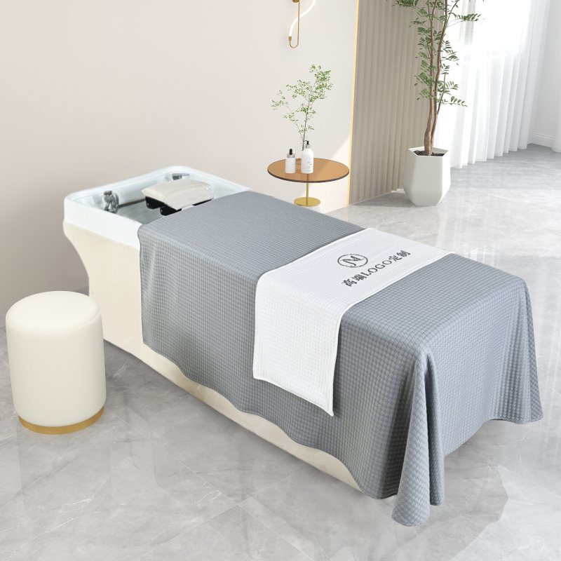 Prekrivač za krevet za frizerski salon; tkanina: druga; otiskivanje i bojanje: reaktivno otiskivanje i bojanje; materijal: sintetička vlakna