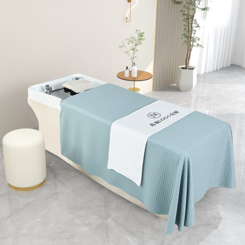 Prekrivač za krevet za frizerski salon; tkanina: druga; otiskivanje i bojanje: reaktivno otiskivanje i bojanje; materijal: sintetička vlakna