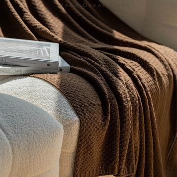 Хавлиено одеяло, еднотонен модел, стил лукс лайт, раздел: Други одеяла и поларени одеяла