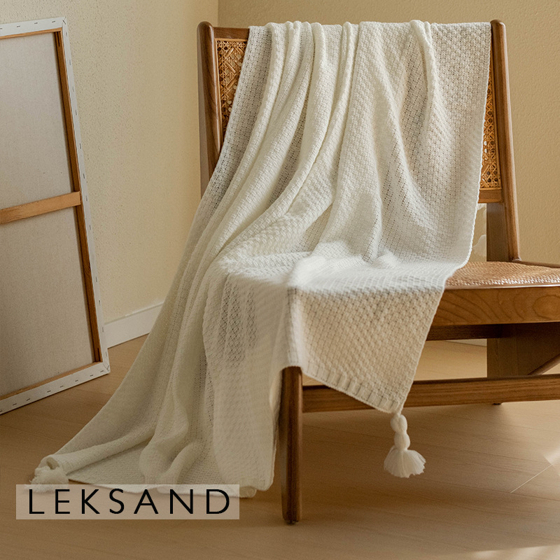 Хавлиено одеяло, еднотонен модел, стил лукс лайт, раздел: Други одеяла и поларени одеяла