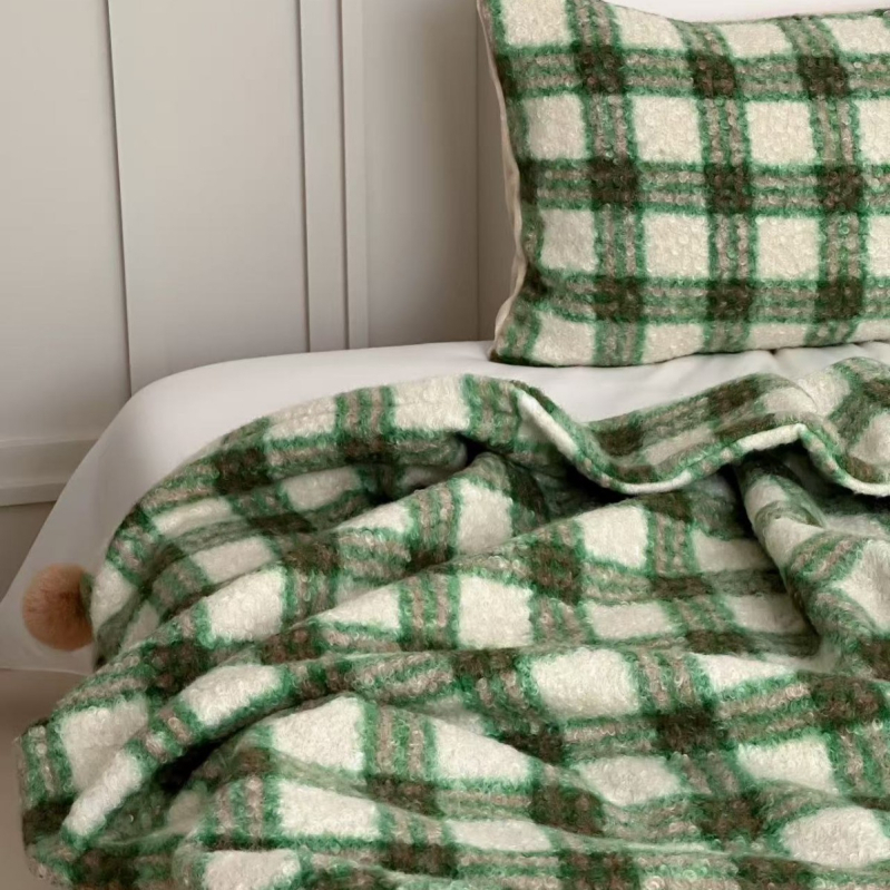 Geometrinio rašto dvipusė pledas, visų metų laikams, poliesteris, pirmos klasės kokybė, šiuolaikiškas paprastumas