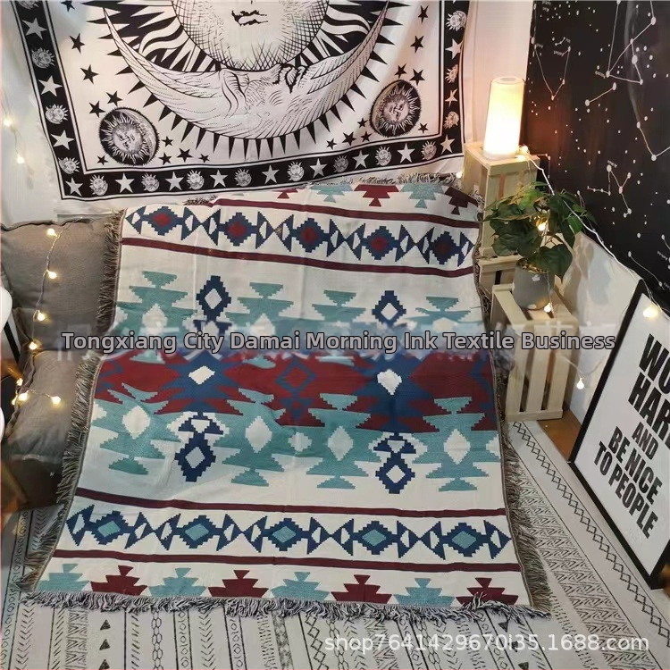 Κάλυμμα καναπέ — ύφασμα βάμβακος-πολυεστέρα; διθέσιο καναπέ; μοντέρνο μινιμαλιστικό ύφος; μοτίβο φυτών και λουλουδιών; εξατομίκευση κατά παραγγελία