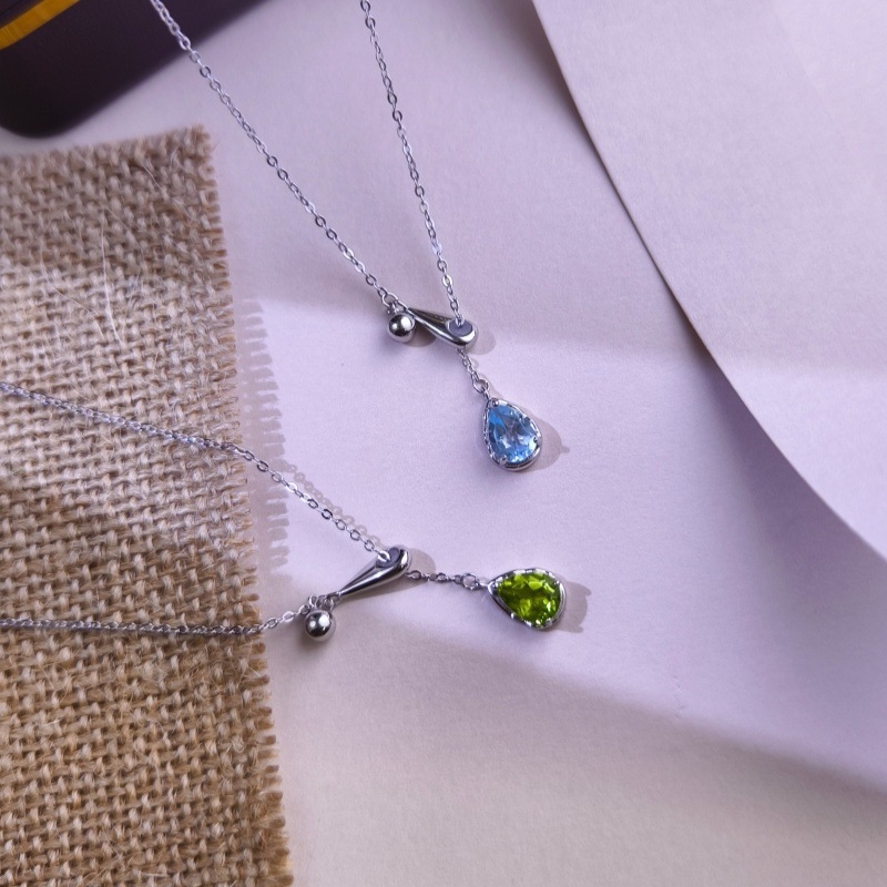 Hui Kai 925 ogrlica s kapljom vode, kapljasti oblik 6×8 mm kamen, podesiva duljina, križni lanac, višeslojni dizajn