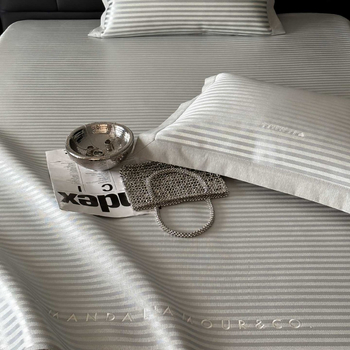 Trys dalių ledinio šilko kilimėlio rinkinys, dryžuotas, antibakterinis, sulankstomas, išsiuvinėtas, skirtas motinai ir kūdikiui