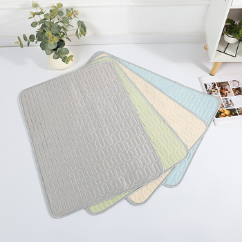 Кучешка охлаждаща подложка с копринена материя – Harry's Kennel