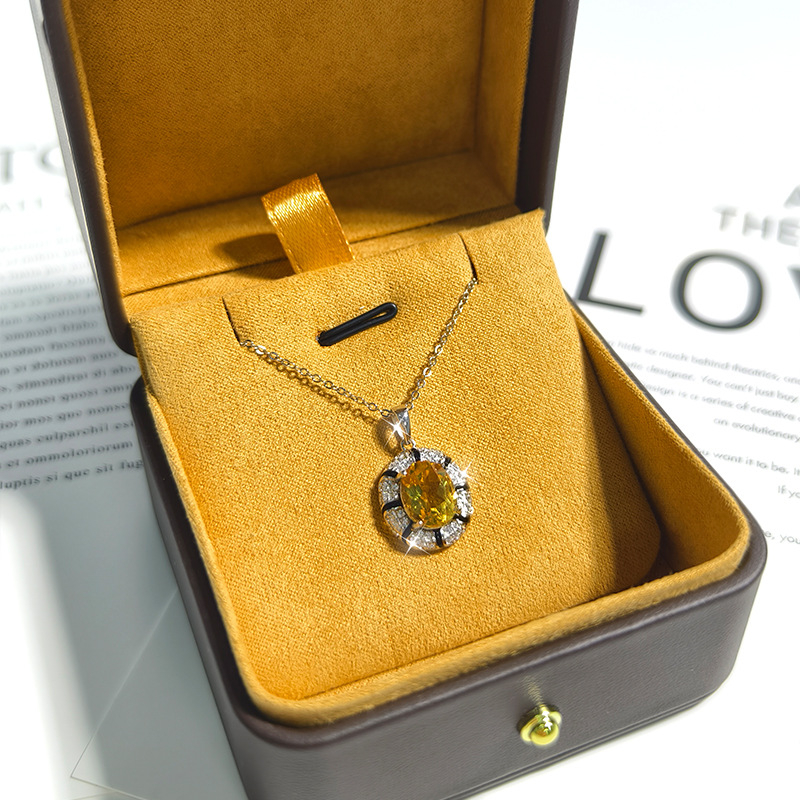 Viseći lančić s topazom od srebra 925, kristalna ugradnja, geometrijski oblik, lanac s križem