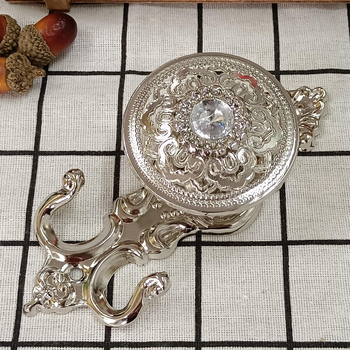 Kuke za zavjese, model 062, cinkova legura + željezo, legura solitaire, Wanxin hardware