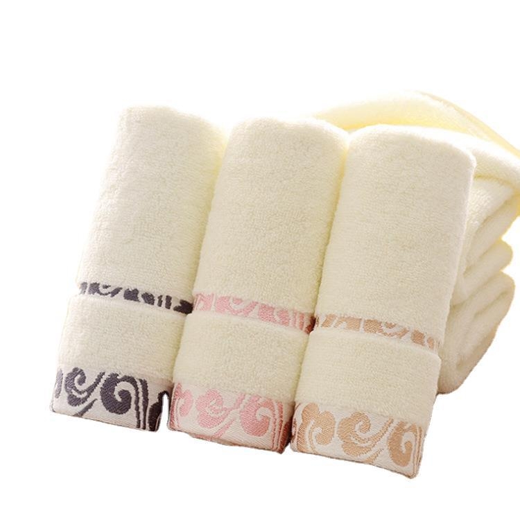 Pamučni jacquard ručnici s uzorkom oblaka, 32 vlakana, težina 100–120 g