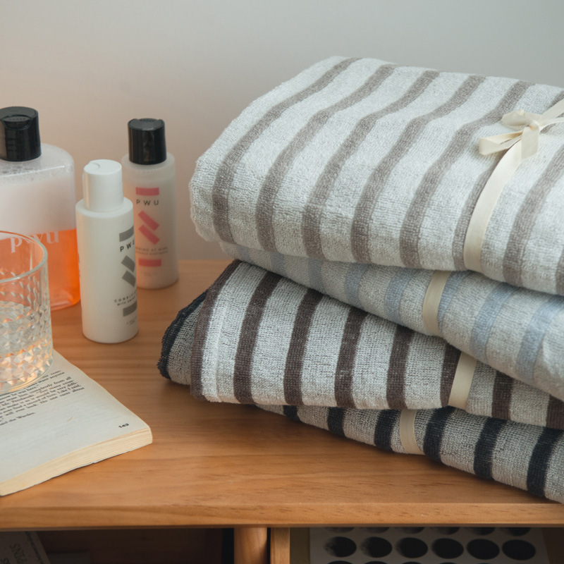 Prosop de baie pentru hotel, bumbac, în dungi, 320 g, absorbție înaltă (5–10 s), țesătură din fire, jacquard/țesătură simplă