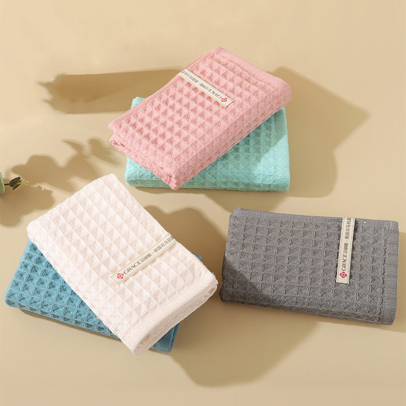 Prosop de față din bumbac, țesătură plată, 32 fire, 50–80 g, moale și absorbant, pentru uz casnic