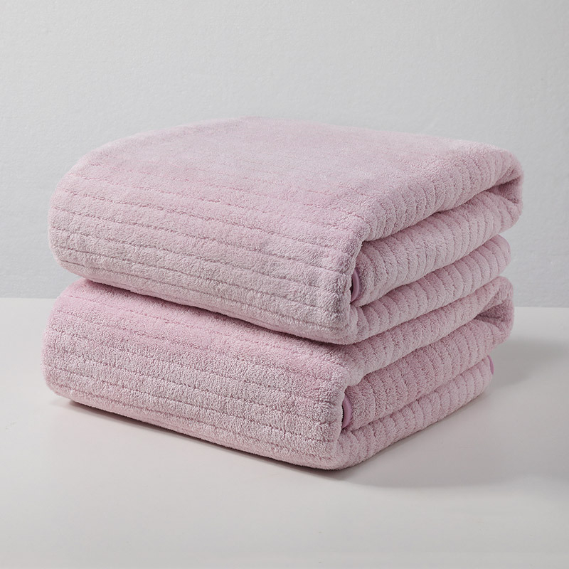 Veliki ručnik za kupanje za odrasle, od coral fleece materijala, iznimno mekan, visoka apsorpcija i brzo suši, mogućnost personaliziranog logotipa.