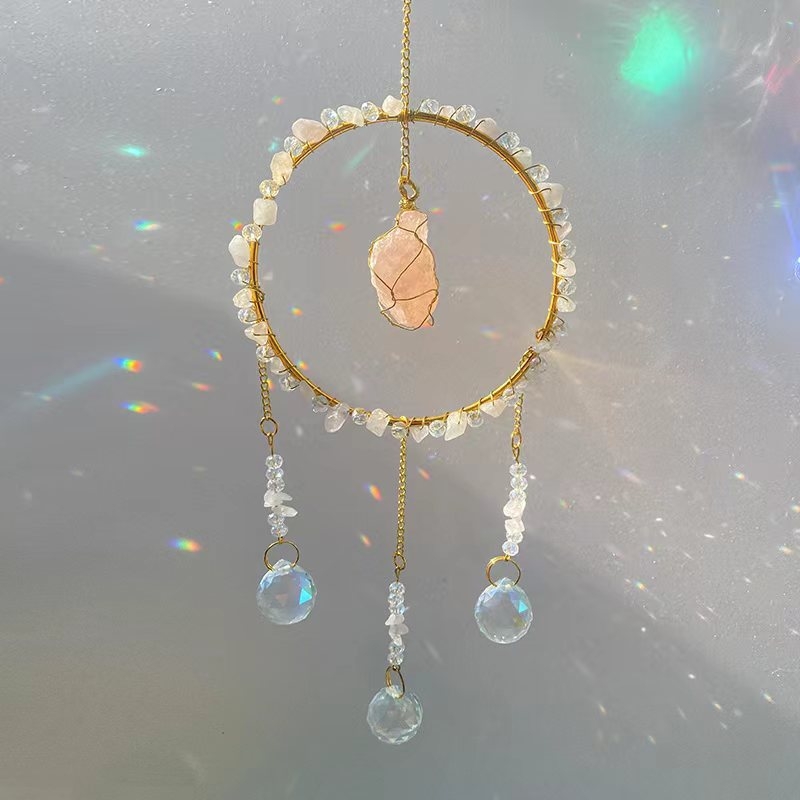 Κρυστάλλινο κρεμαστό με φυσικό λίθο — αιχμάλωτος ήλιου, γεωμετρικός στρογγυλός διακοσμητικός κήπος με κουδουνάκια ανέμου