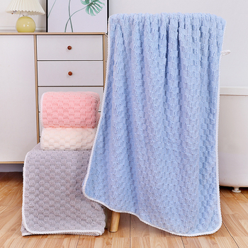 Комплект хавлии за баня с шапка за сушене на коса, коралов флис, плътни абсорбиращи кърпи за лице, облачен мрежест дизайн, в подаръчна кутия